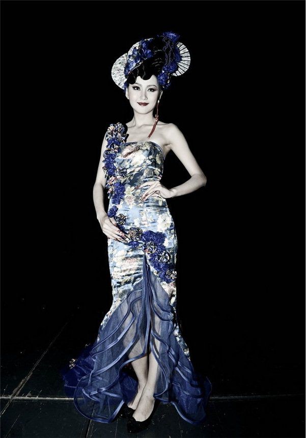 美容美(měi)发化(huà)妆比赛作品 美容(róng)美发化(huà)妆比赛作品
